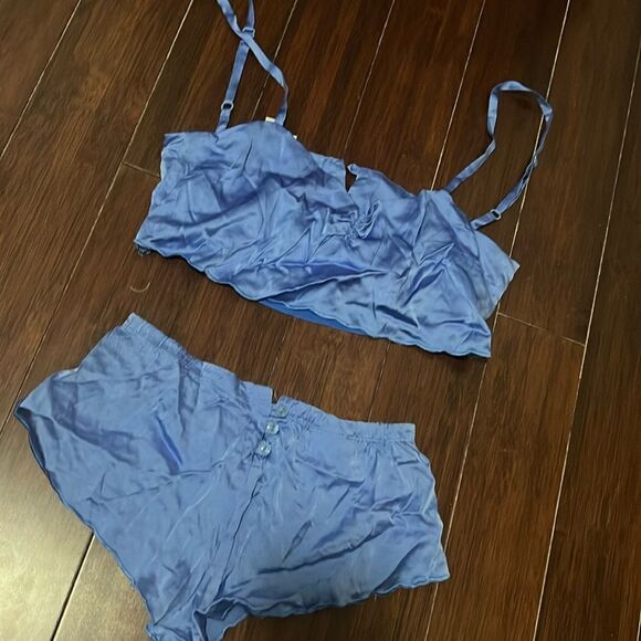 ZINKE Sleepwear Blue Silk 2 Piece Set - Excellent Condition - Size Small - Picture 1 of 7